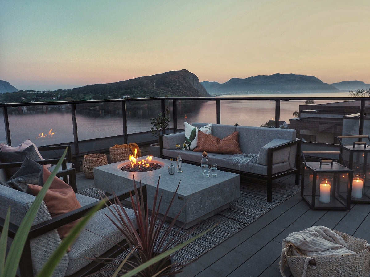 What Size Fire Pit Do I Need for My Backyard? A Comprehensive Guide